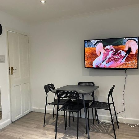Plough Way Flat Appartement Londen Buitenkant foto