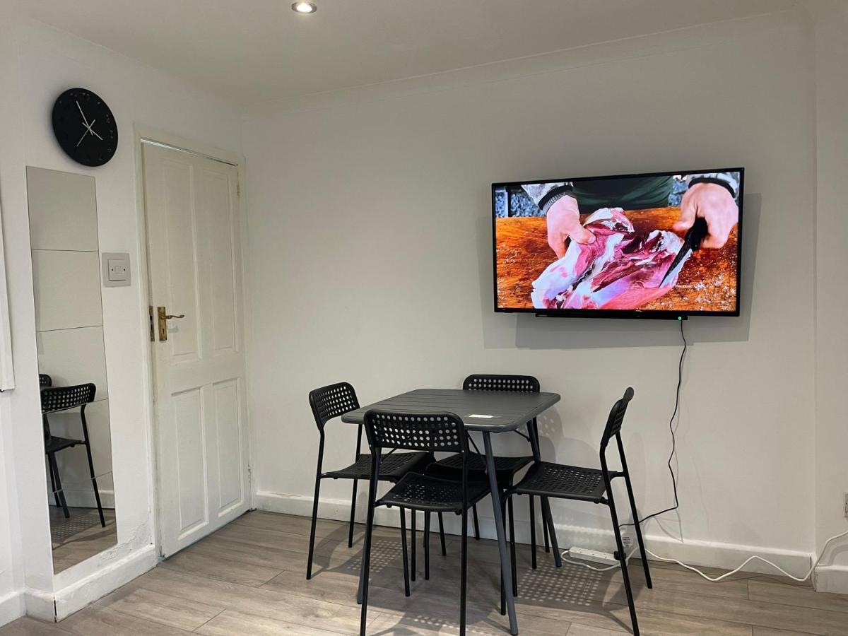 Plough Way Flat Appartement Londen Buitenkant foto